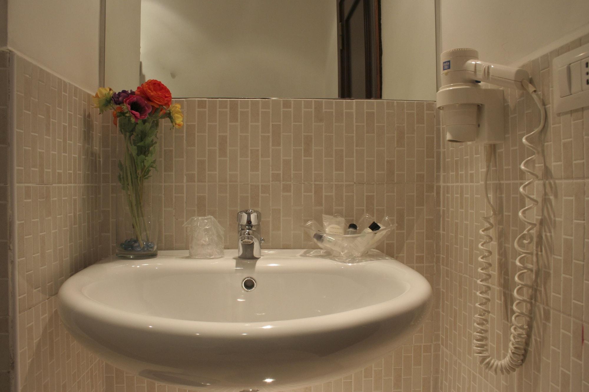 Hotel Mediterraneo Civitavecchia Zewnętrze zdjęcie