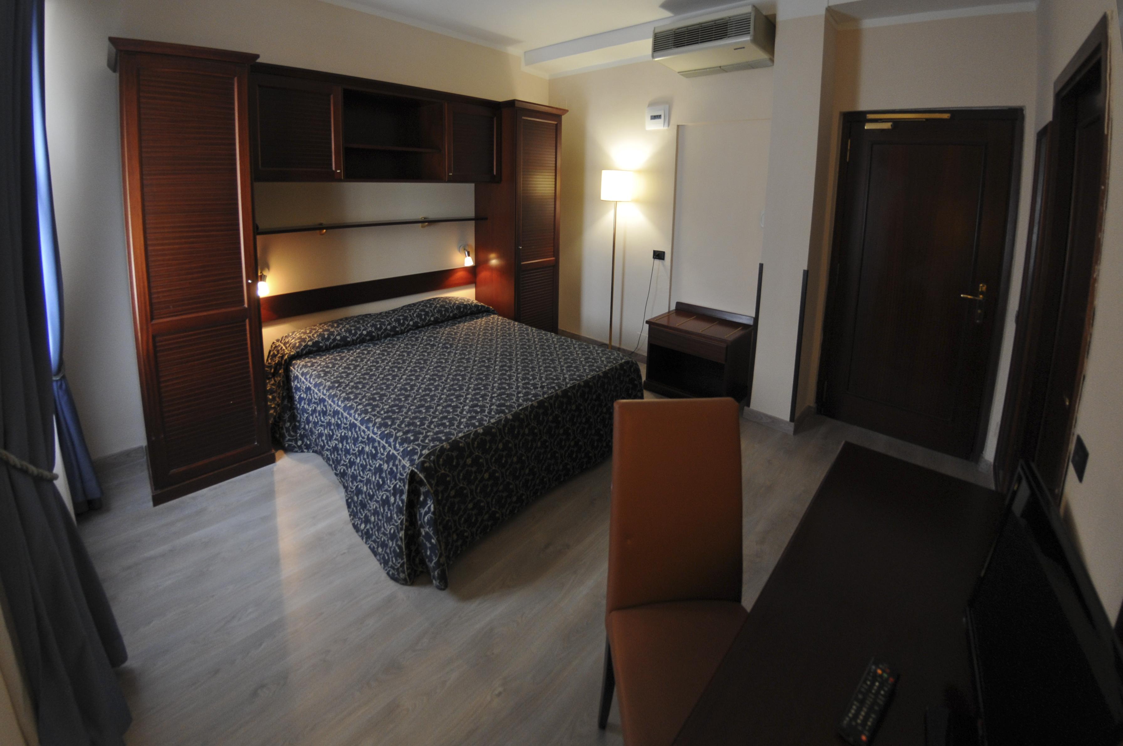 Hotel Mediterraneo Civitavecchia Zewnętrze zdjęcie