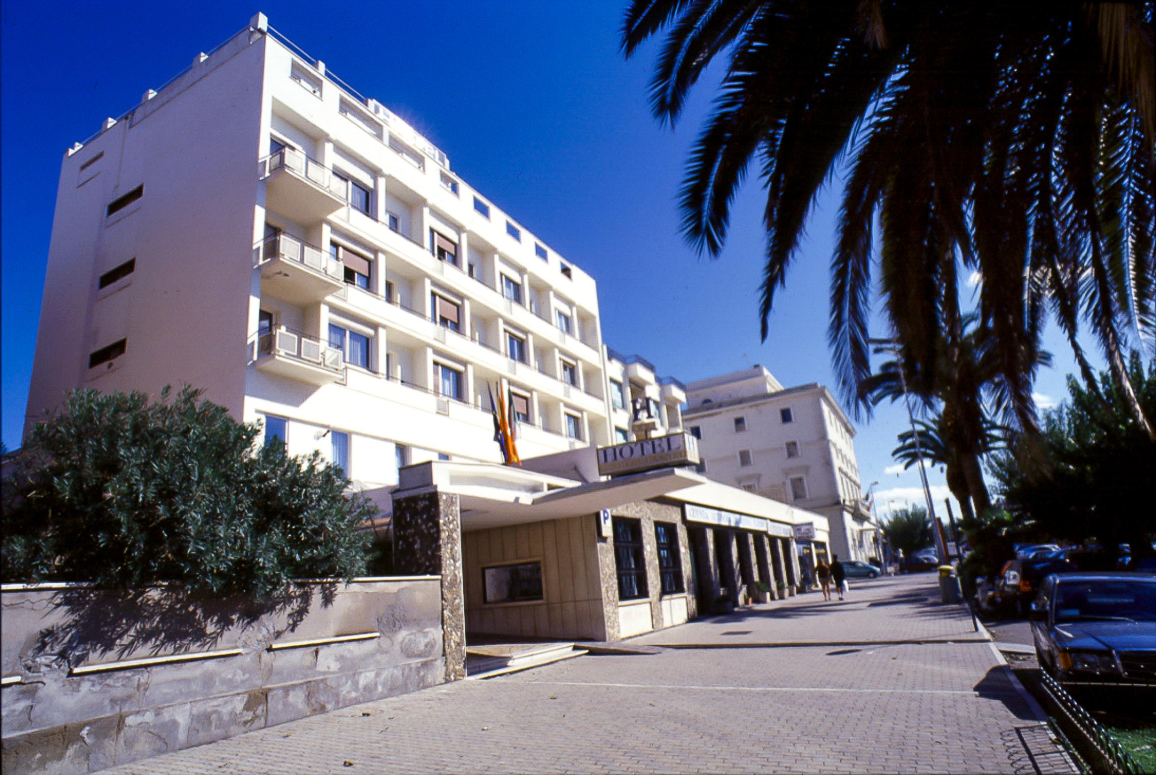 Hotel Mediterraneo Civitavecchia Zewnętrze zdjęcie